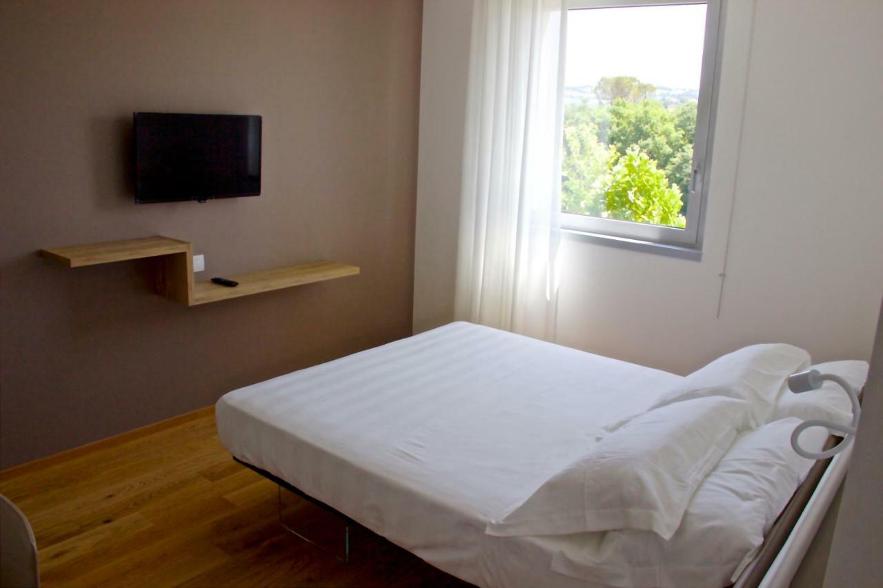 Chiaroscuro Otel Belforte del Chienti Dış mekan fotoğraf